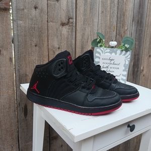 Nike Jordan l Flight 4 Premium Black/Red Boys Size 6.5Y